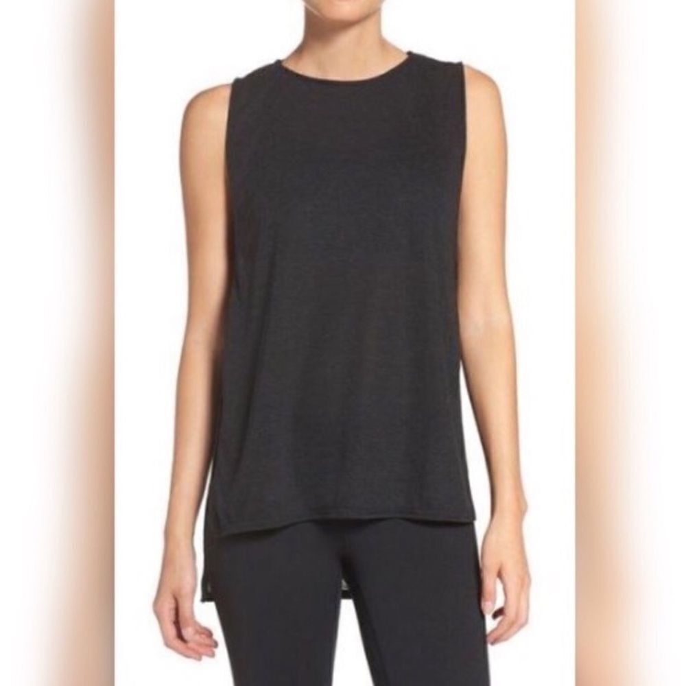 🚨 🆕 Zella Side Slits Muscle Tank Top in Black